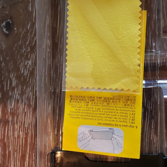 Alpha Glass by Otter Box Samsung Galaxy S9+ - Picture 6 of 9